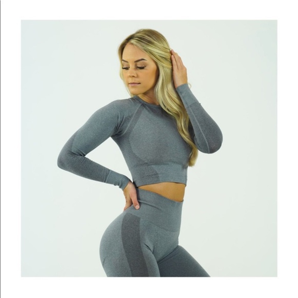 NWT NVGTN Charcoal long sleeve crop top
